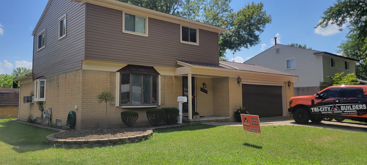 Vinyl siding detail in Westland